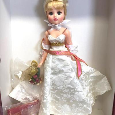 Homecoming Queen #28205 By Madame Alexander 