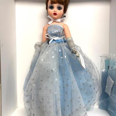 Cissy Gala 2000 #27260 By Madame Alexander 