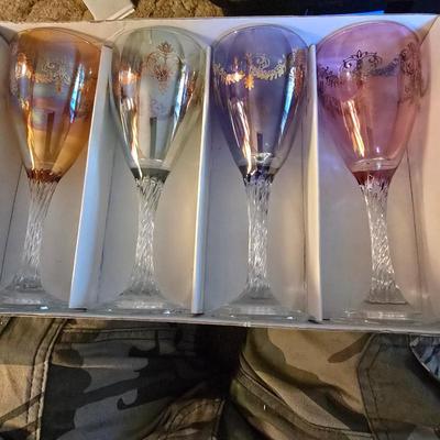 Sale Photo Thumbnail #116: Italian Wine Glasses