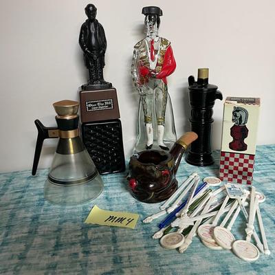 Lot Of Vintage 1960s Decorative Items Including Bar ware