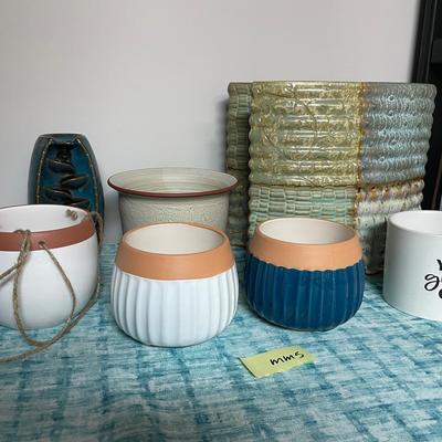 Lot Of Contemporary Ceramic Decor