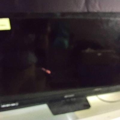 Emerson TV With 31" Screen 