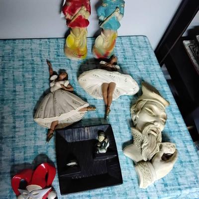 Lot Of Chalkware Figurines 