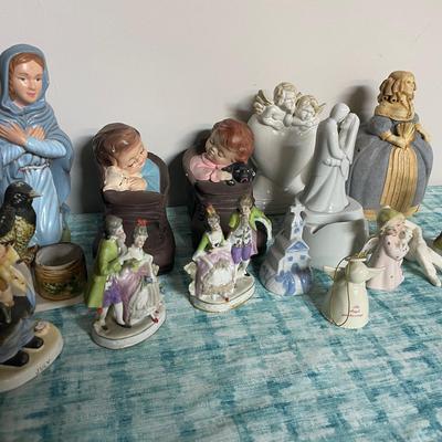 Lot Of Vintage Figurines