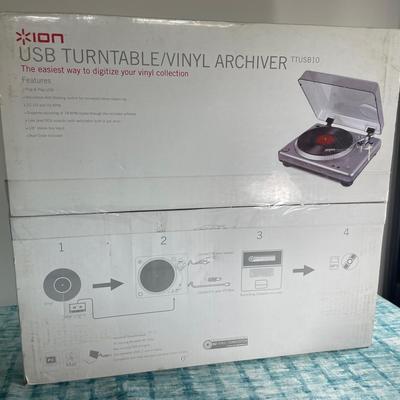 Brand New Ion Vinyl Record Digital Converter Turntable
