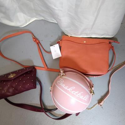 Lot of three handbags purses