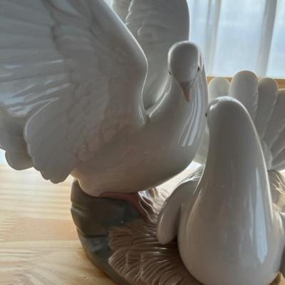 Sale Photo Thumbnail #104: Bridal Doves by Lladro