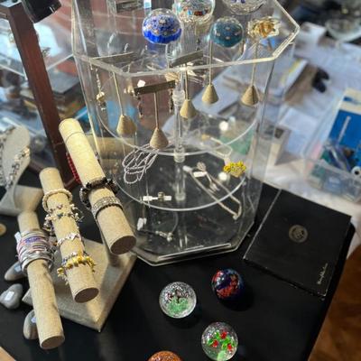 Jewelry intake 
