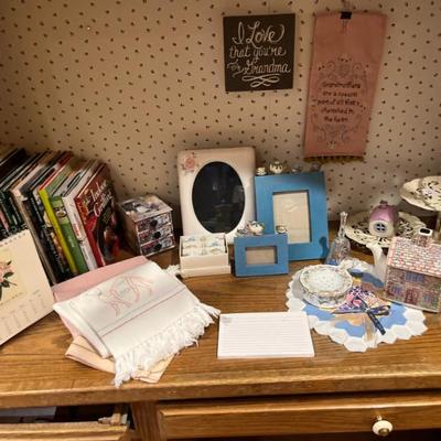 Sale Photo Thumbnail #169: Cookbooks