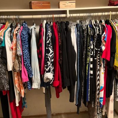 Sale Photo Thumbnail #149: Dresses
Knit wear