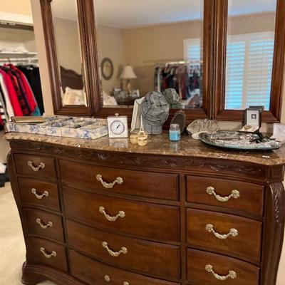 Sale Photo Thumbnail #137: 9 Drawer Dresser
BobMackie
