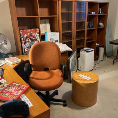 Sale Photo Thumbnail #177: Office Furniture