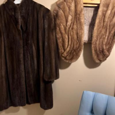 Sale Photo Thumbnail #153: Vintage Furs