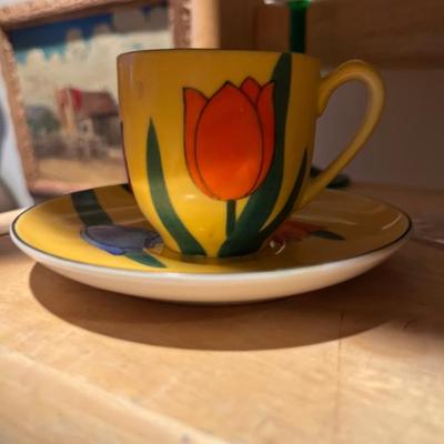 Sale Photo Thumbnail #171: Vintage Teacups