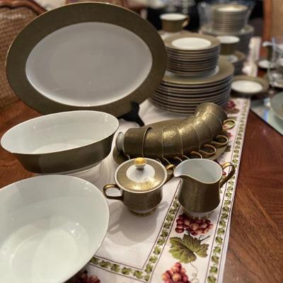 Sango  Dinner Set