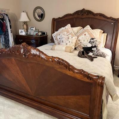 Sale Photo Thumbnail #136: Kind Sleigh Bed
Bob Mackie