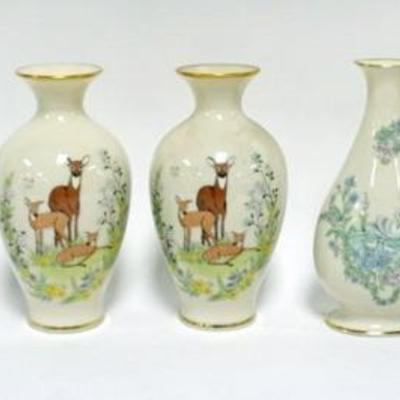 Sale Photo Thumbnail #57: 1057	LENOX CHINA ASSORTED BUD VASES INCLUDING MOTHERS DAY, TALLEST APPROXIMATELY 6 IN H
