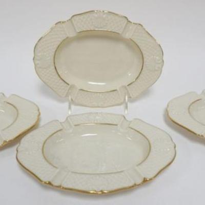 Sale Photo Thumbnail #28: 1028	4 LENOX AEGEAN RIVIERA SEA SHELL ASH TRAY CATCH ALLS WITH 24K GOLD TRIM, EACH APPROXIMATELY 8 IN X 7 IN
