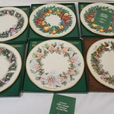 Sale Photo Thumbnail #165: 1165	LENOX 6 COLONIAL CHRISTMAS PLATES, WREATH ISSUE, 1981, 1988, 1991, 1992, 1993
