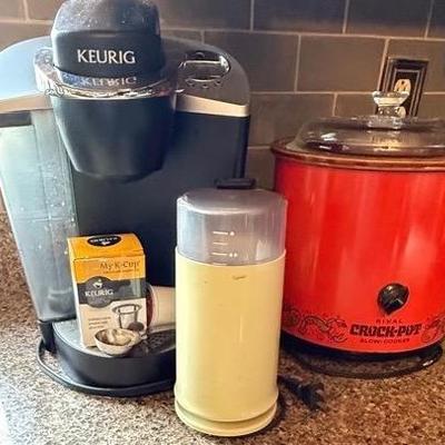 Keurig K- Classic Coffee Maker, Grinder & Vintage Crock•Pot 