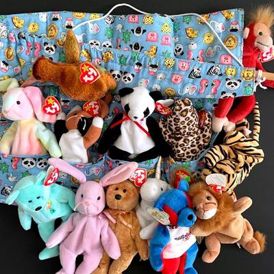 Beanie Babies With Vintage Beanie Flannel Pocket Holder