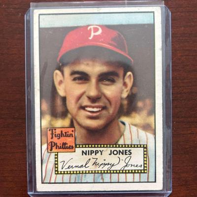 1952 Topps Baseball Card.  Nippy Jones - Philadelphia Phillies #213
