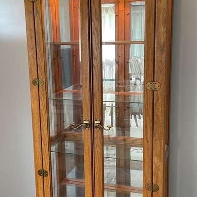 Lighted Oak Display Cabinet With Leaded Glass Details 