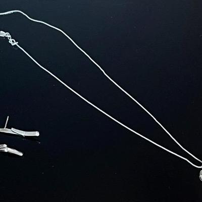 10K Yellow Gold .925 Sterling Silver Diamond “Mom” Heart Pendant on Sterling Chain + 925 Earrings