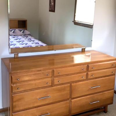 MCM “Smart Trend” By Sunglow Maple Six Drawer Dresser With Mirror
