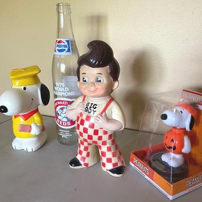 Vintage 1970’s Big Boy Bank, Snoopy And 1975 Cincinnati Reds Champ Bottle 