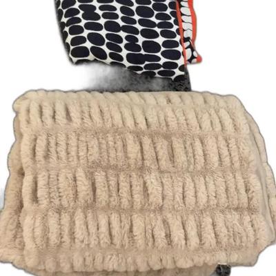 Cozy Throw Blankets