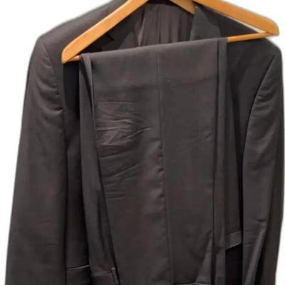 Calvin Klein Men's Charcoal Gray Suit