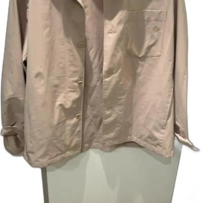 Uniqlo Beigh Button Up Light Jacket