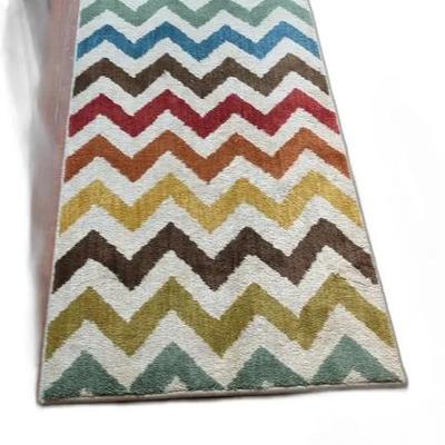 Chevron Pattern Runner Rug