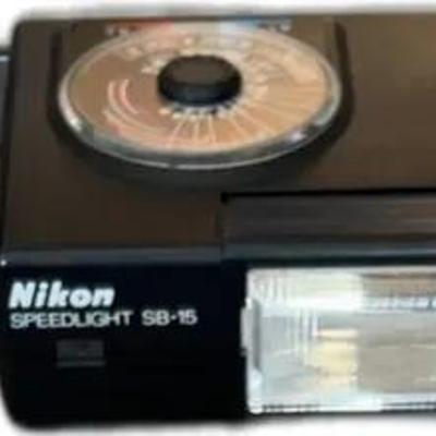 Nikon Speedlight SB-15 Flash
