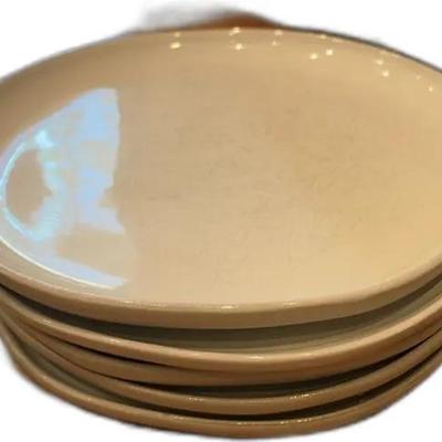 Set of Cream Plates