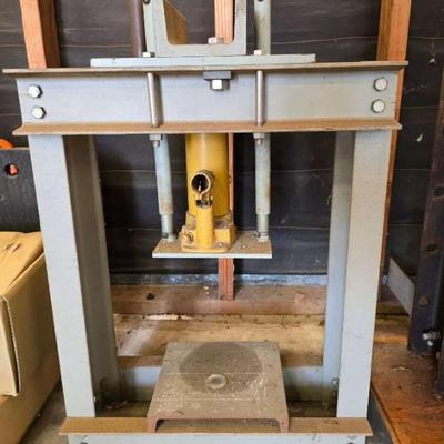 Bk130 guardian hydraulic press