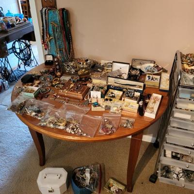 Sale Photo Thumbnail #114