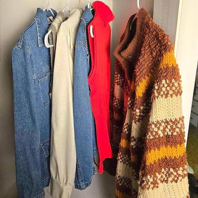 Vintage Women's 70s Tops & Denim Jackets - Size Medium