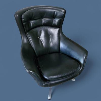 Mid Century Overman Ab Tranas Sweden Pod Swivel Chair