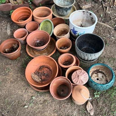 Planters & Pots: Clay, Metal & Cement 
