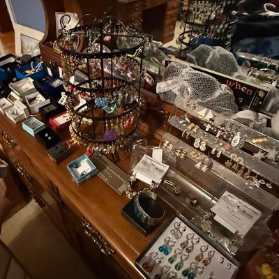 Sale Photo Thumbnail #18