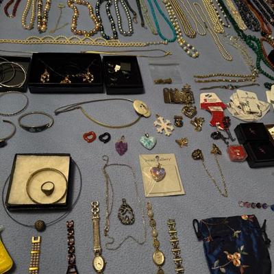 Sale Photo Thumbnail #4