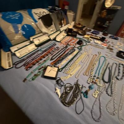 Sale Photo Thumbnail #29