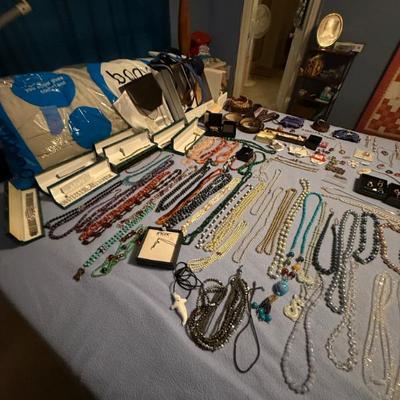 Sale Photo Thumbnail #27