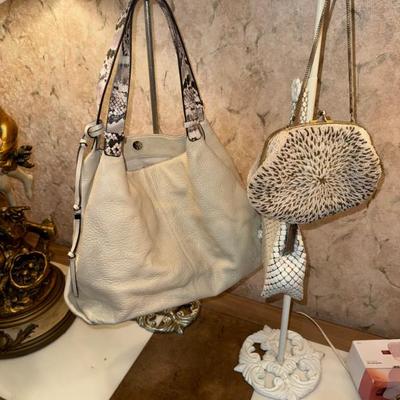 Sale Photo Thumbnail #372
