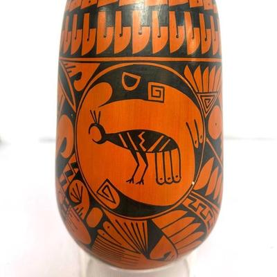 Mata Ortiz Pottery Vase signed by artist