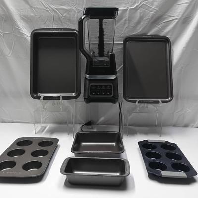 Ninja Blender & Bakeware Essentials Lot