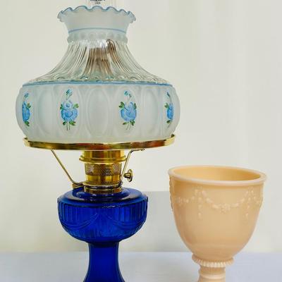 Cobalt Aladdin Oil Lamp & Aladdin Moonstone Alacite Urn