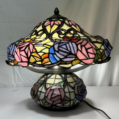 Tiffany Style Table Lamp